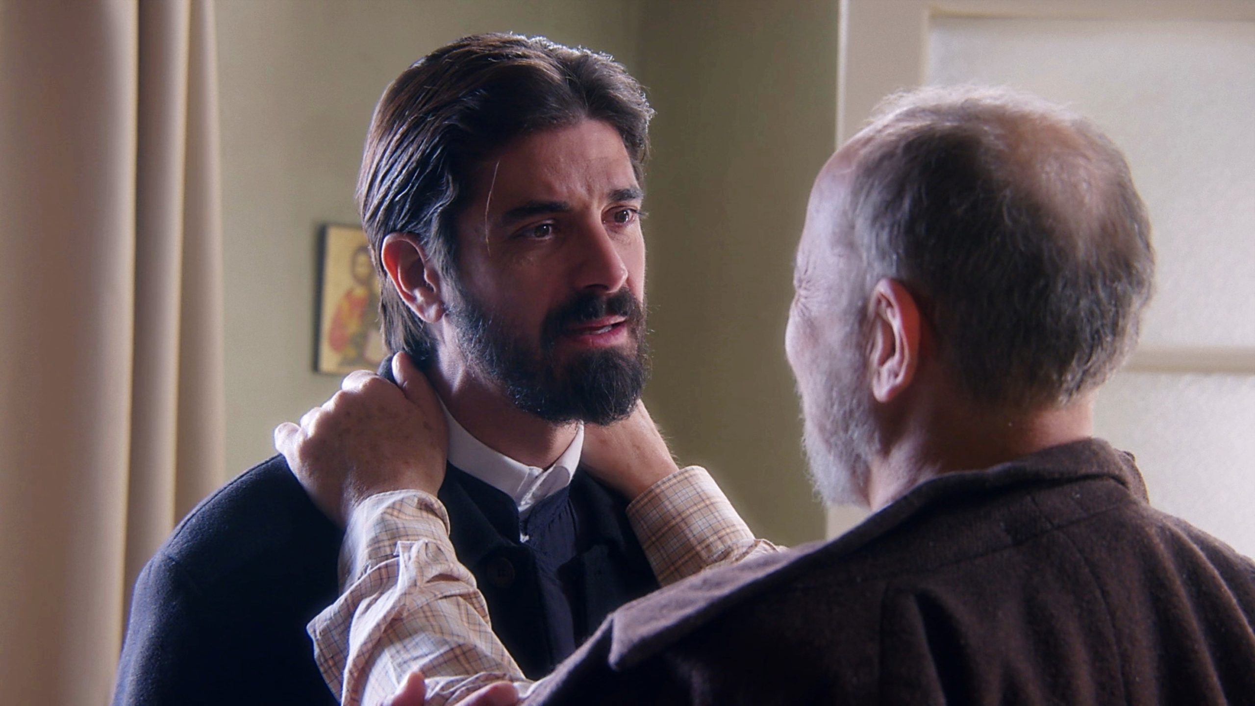 Άγιος έρωτας: Ο Λεωνίδας μαθαίνει ότι ο μικρός Κυριάκος είναι εγγονός του