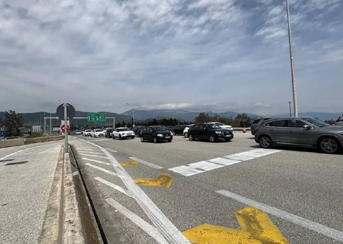 Κλειστό το Πορθμείο Ρίου–Αντιρρίου λόγω των ισχυρών ανέμων – Αυξημένη η κίνηση στη γέφυρα – ΒΙΝΤΕΟ