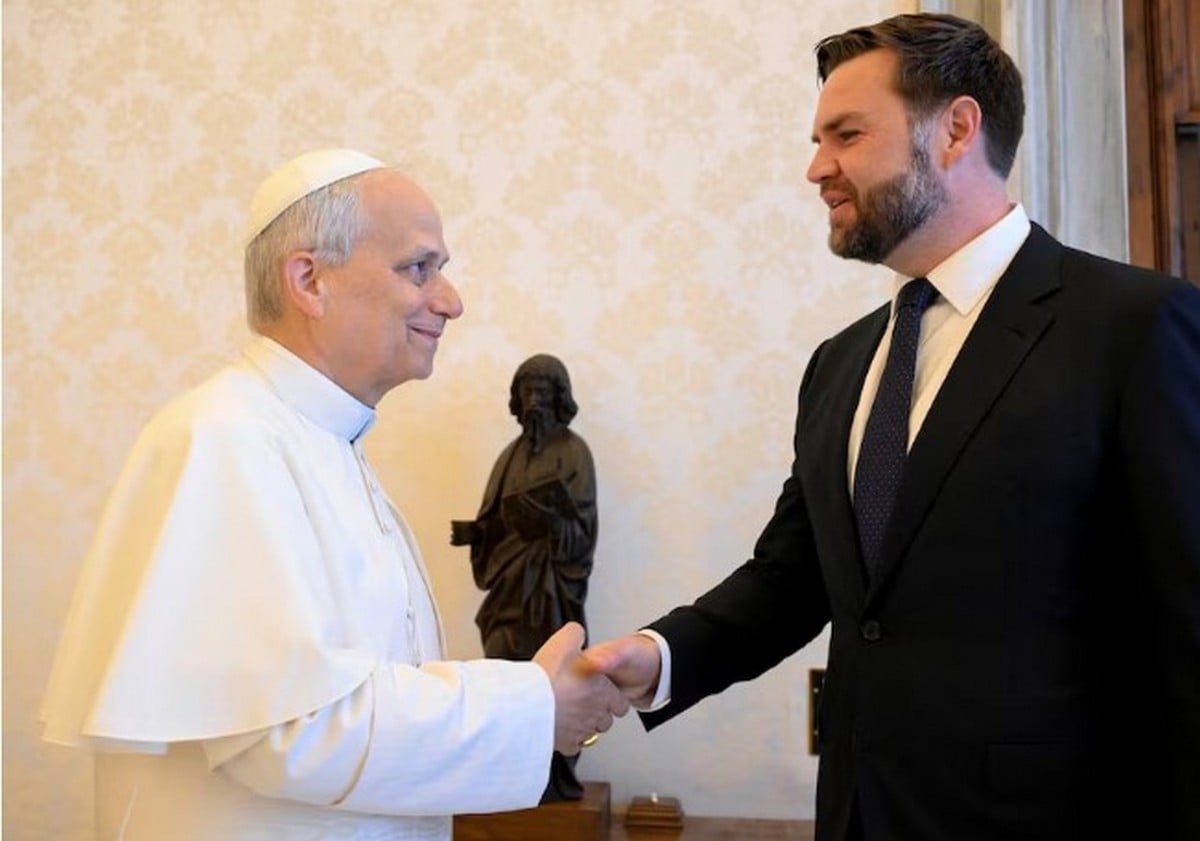 Τζέι Ντι Βανς: «Η μπάλα βρίσκεται στο γήπεδο του Ιράν» – Ο Πάπας ας «περιοριστεί σε ζητήματα ηθικής»