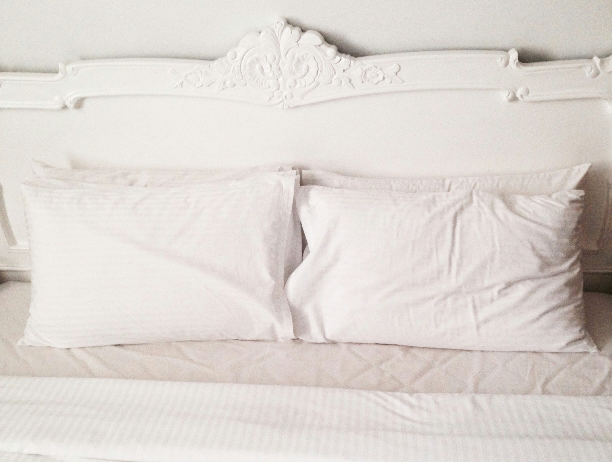 Μαξιλαροθήκες: Γιατρός αποκαλύπτει κάθε πότε πρέπει να τις αλλάζετε – Είναι πιο συχνά από όσο νομίζετε