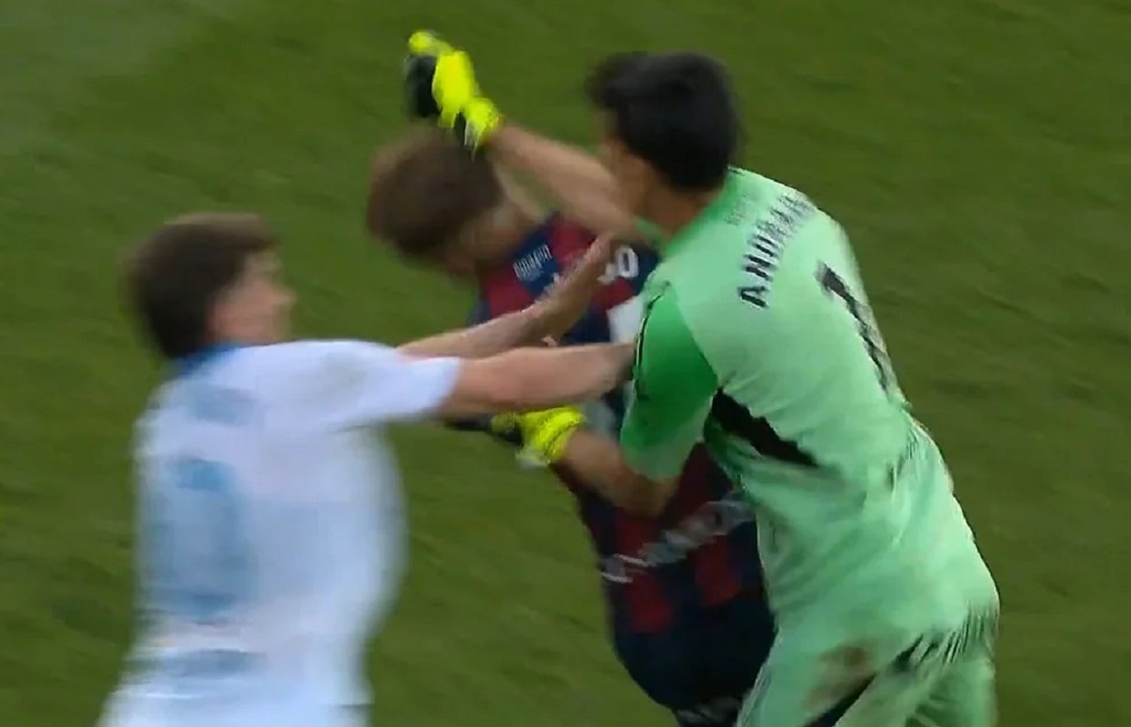 La Liga: Ιστορική τιμωρία στον Αντράδα για τη γροθιά στον Πουλίδο – Τιμωρήθηκε με 13 αγωνιστικές