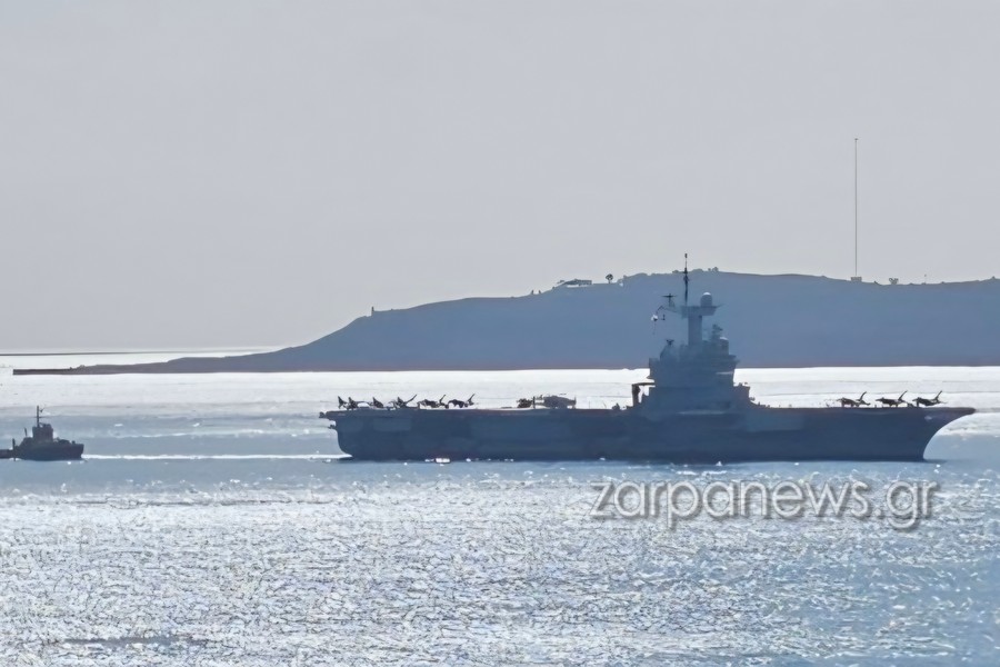 Χανιά, Σούδα, Λιμάνι, αεροπλανοφόρο «Σαρλ Ντε Γκωλ»