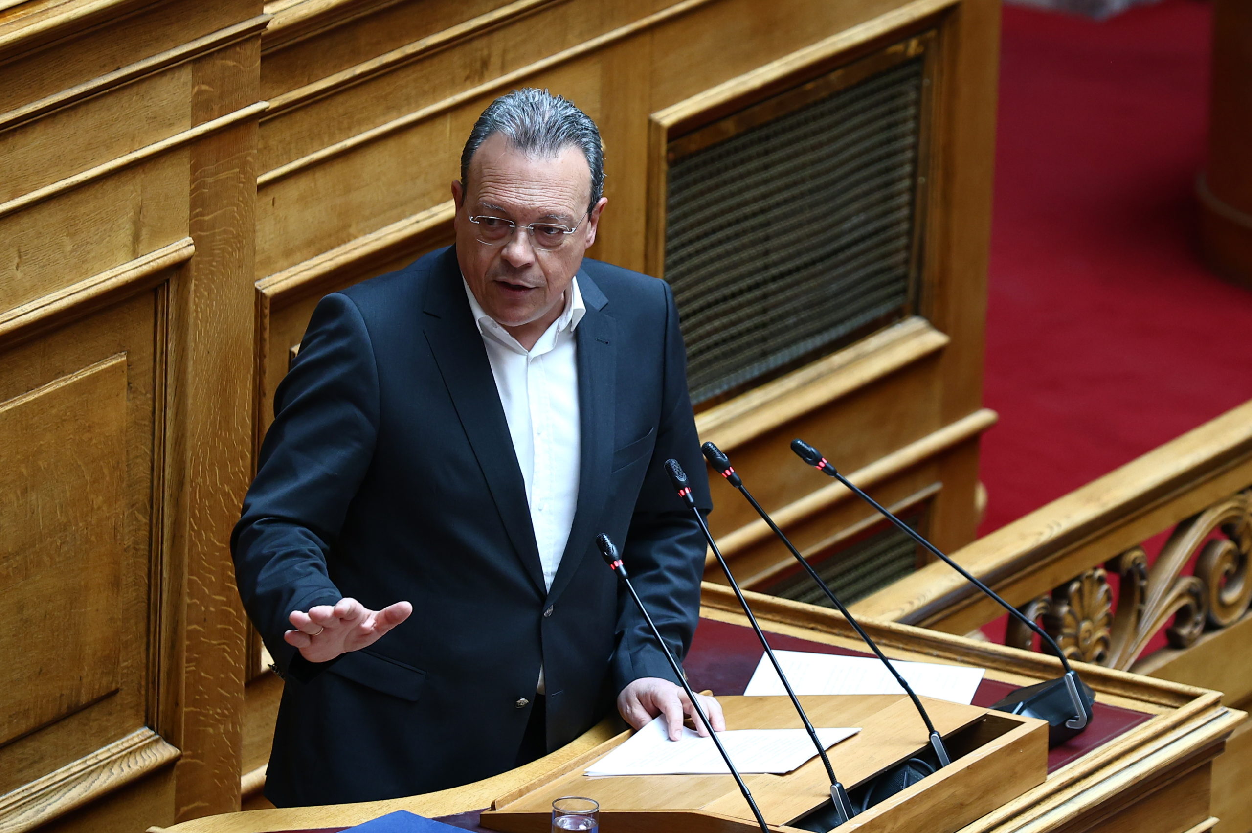 Φάμελλος: Η χώρα βρίσκεται στο επίκεντρο μίας μείζονος πολιτικής κρίσης