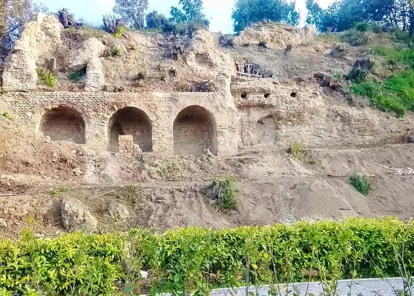 Η έπαυλη ενδέχεται να ανήκε στον Δολαβέλλα, τον γαμπρό του Κικέρωνα. Πηγή: Josi Gerardo Della Ragione (Δήμαρχος του Μπάκολι)