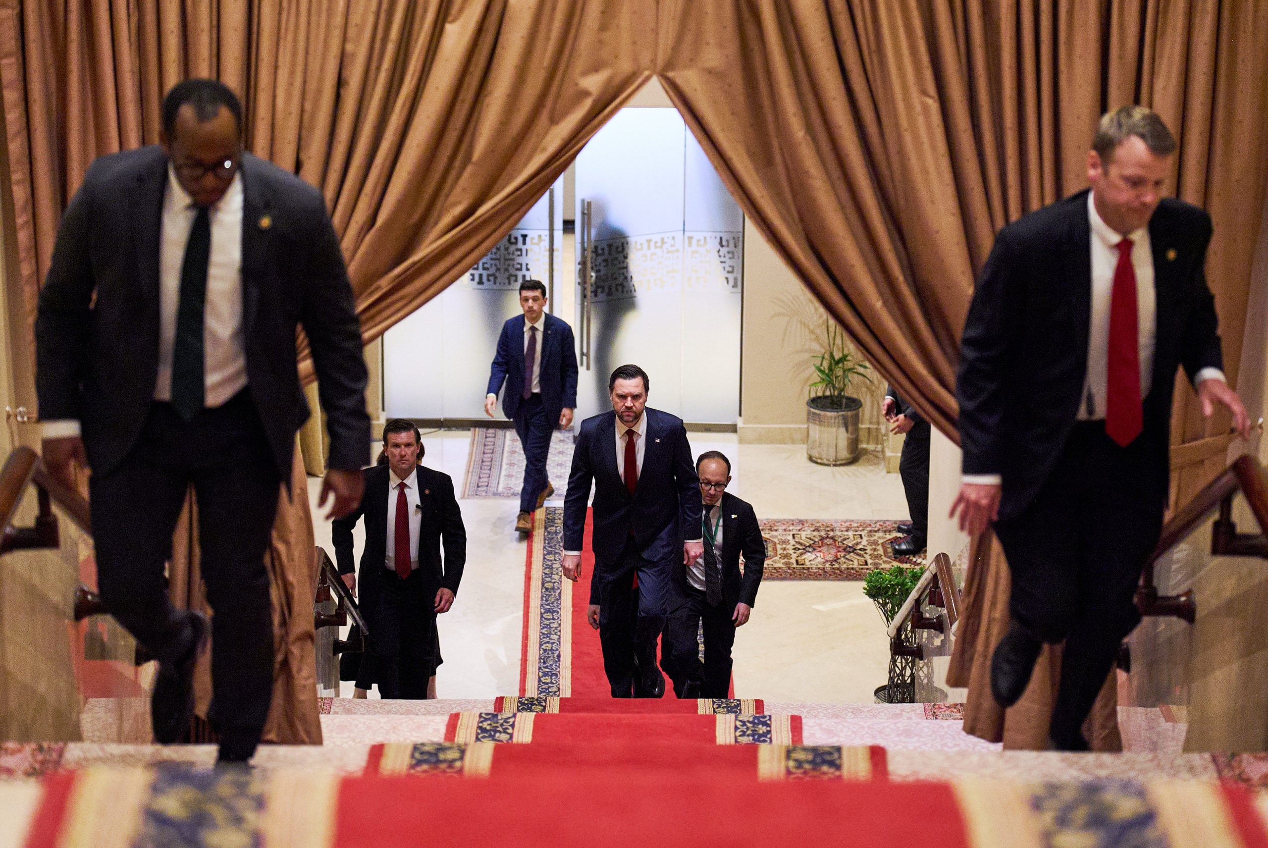 Ισλαμαμπάντ: Ξεκίνησε νέος γύρος συνομιλιών μεταξύ Ιράν-ΗΠΑ