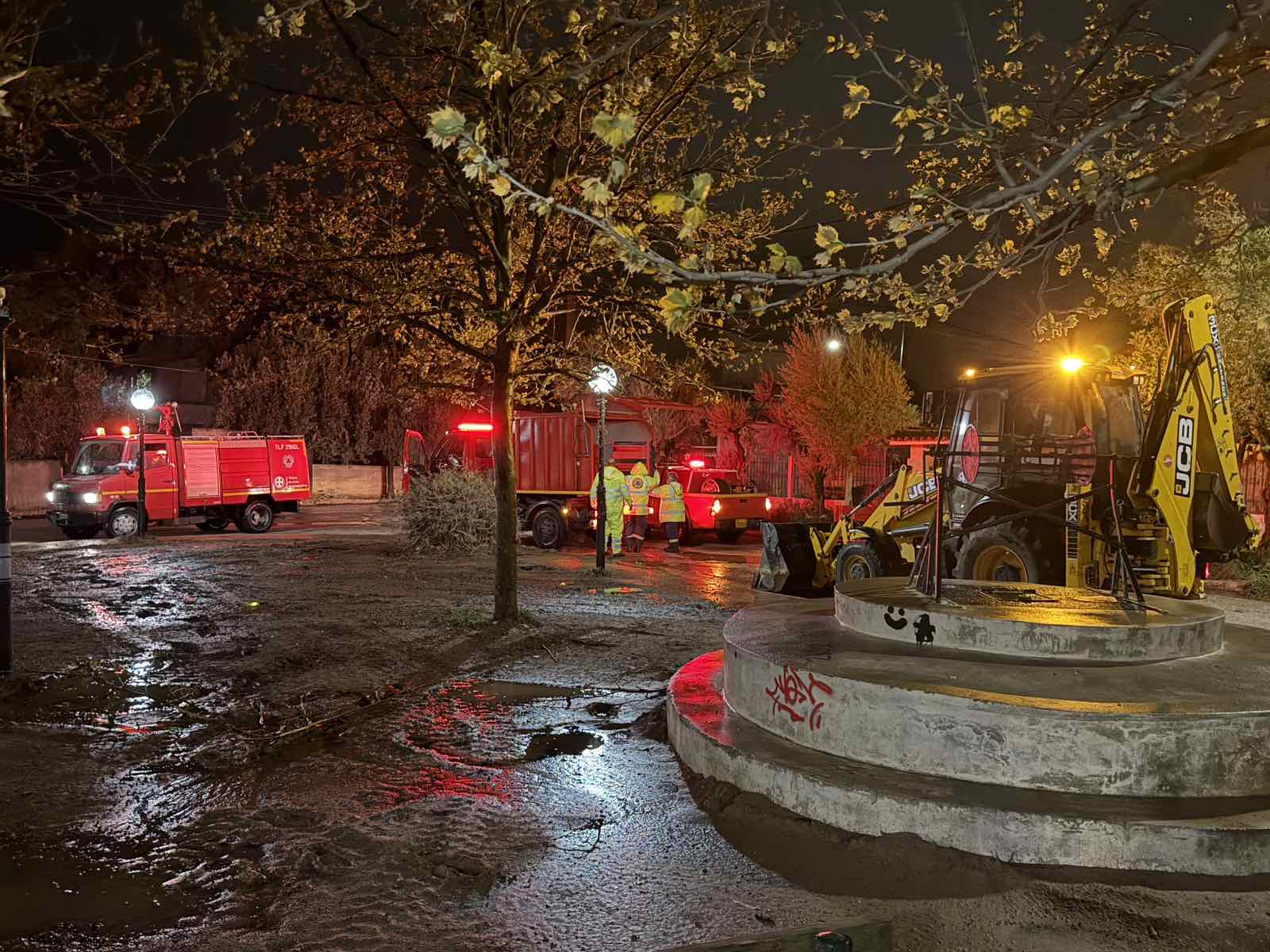 κακοκαιρία, «Erminio», Βάρη, Βούλα, Βουλιαγμένη, πτώσεις δέντρων