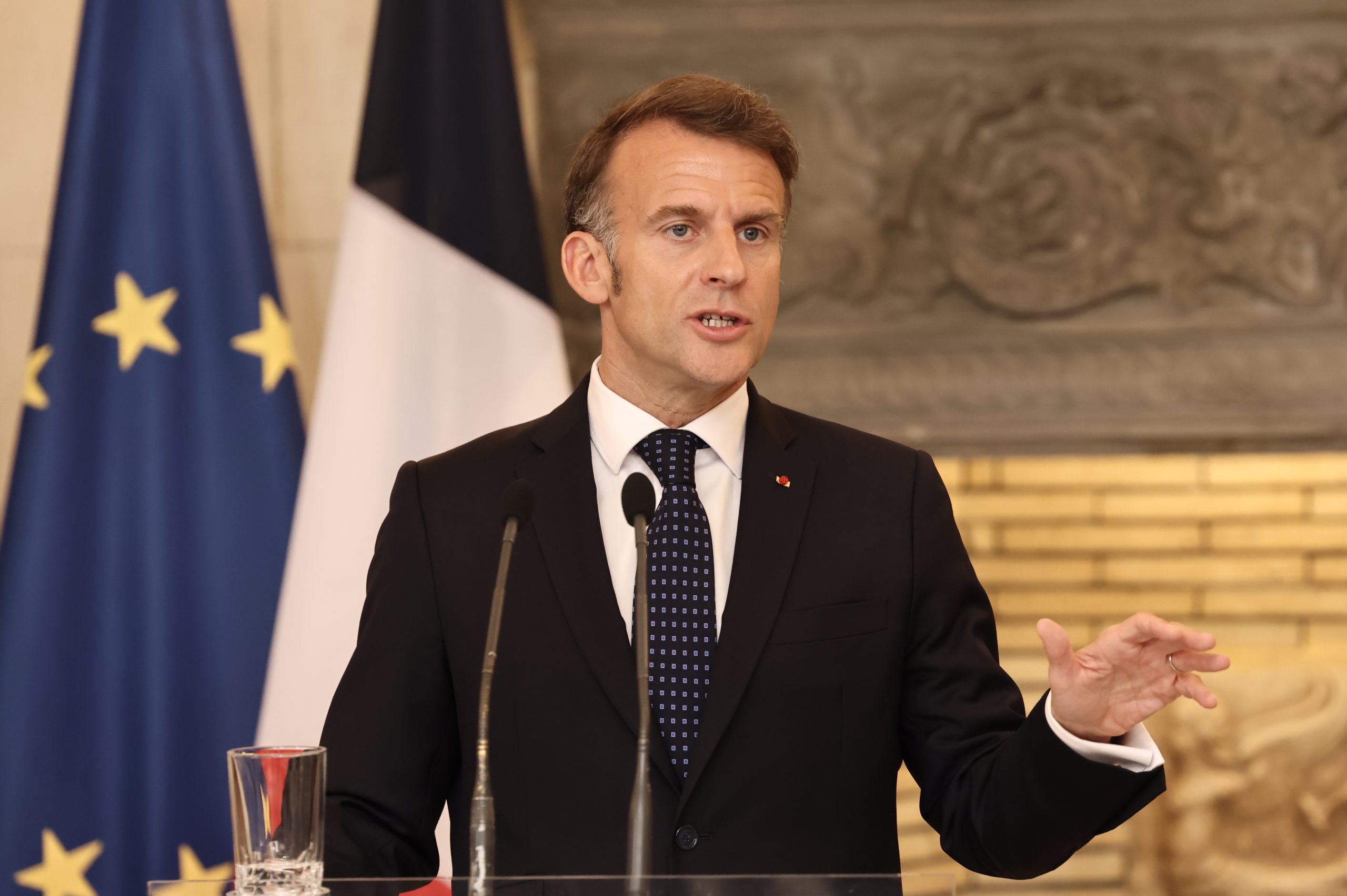 Μακρόν: Αδιαπραγμάτευτη η ρήτρα αμοιβαίας συνδρομής