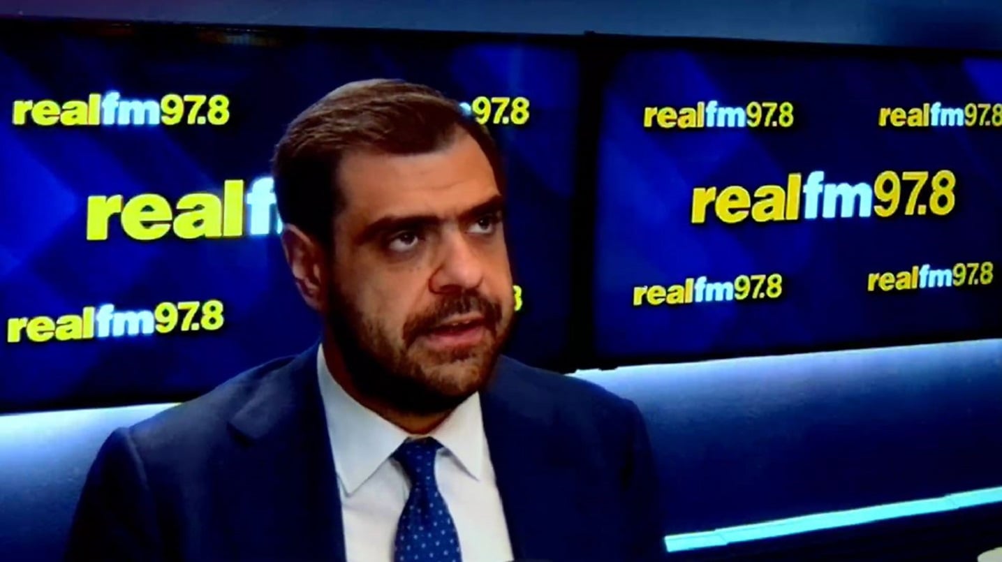 Μαρινάκης στον Realfm 97,8: «Να σταματήσει τον θεσμικό κατήφορο το ΠΑΣΟΚ» – Τι είπε για ΟΠΕΚΕΠΕ και υποκλοπές