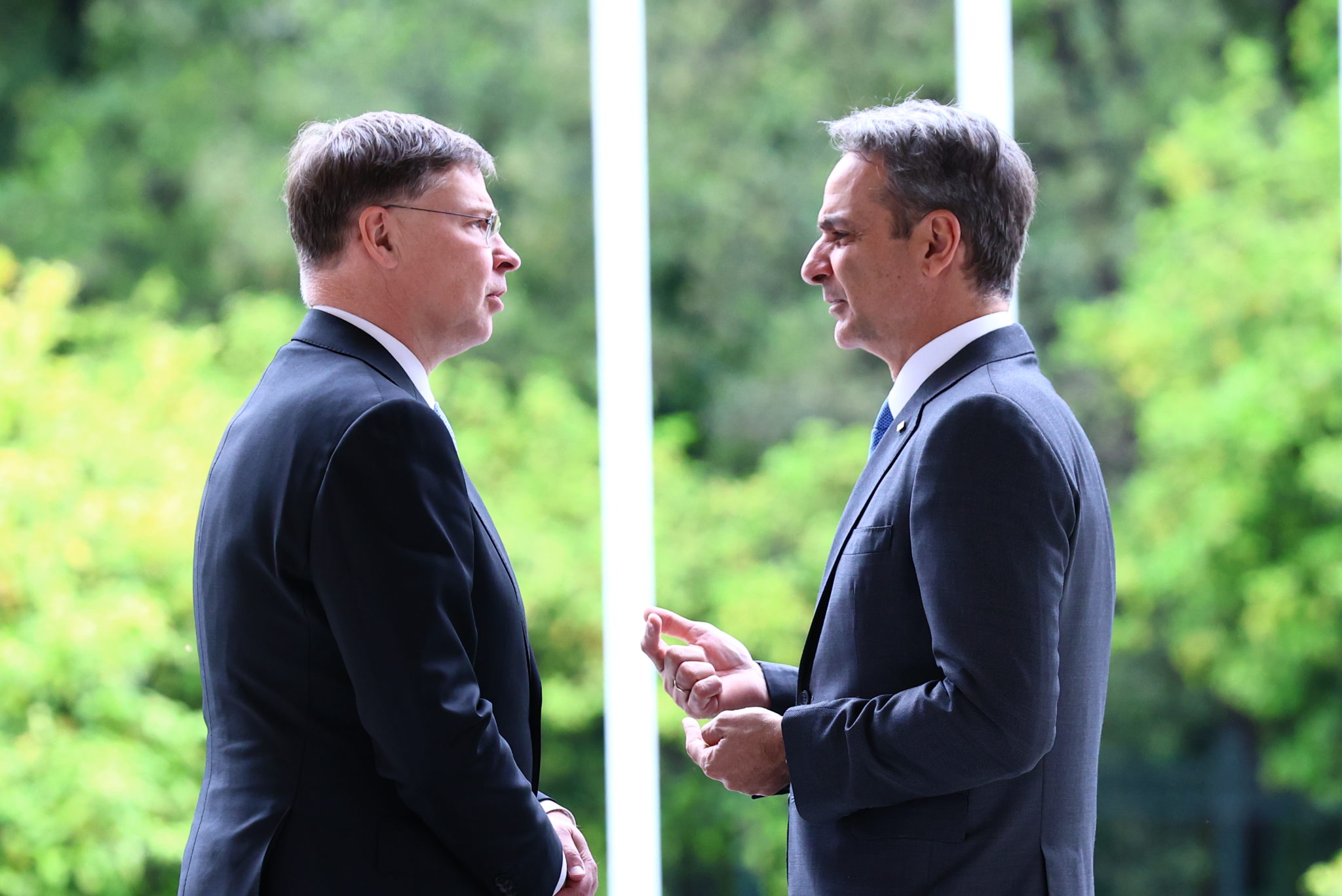 Μητσοτάκης - Ντομπρόβσκις