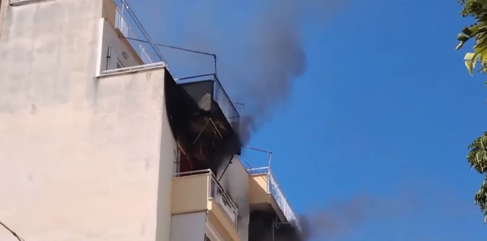 Τραγωδία στην Πάτρα: Έγινε σε μία στιγμή, λέει η οικιακή βοηθός για τη φωτιά στο διαμέρισμα – Κατάκοιτη η ηλικιωμένη που έχασε τη ζωή της