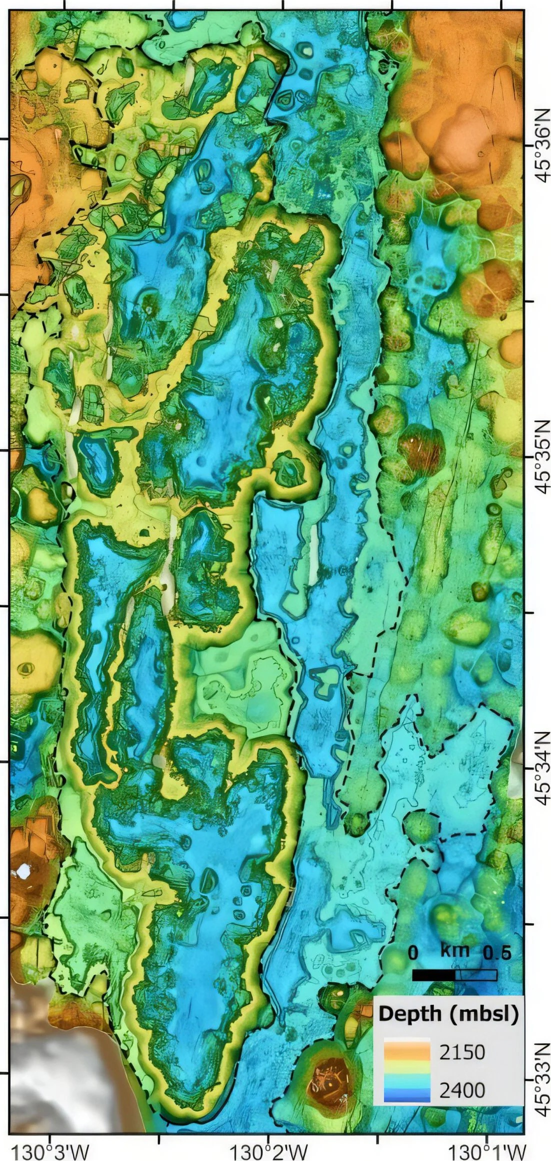 Τα αυτόνομα υποβρύχια οχήματα του MBARI παρείχαν χάρτες υψηλής ανάλυσης των ροών λάβας (που περιβάλλονται από διακεκομμένη μαύρη γραμμή), οι οποίοι περιλαμβάνουν αυτό το σύμπλεγμα αποστραγγισμένης λίμνης λάβας βάθους 100 μέτρων στο υποθαλάσσιο όρος Axial. Πηγή: Jennifer Paduan © 2026 MBARI