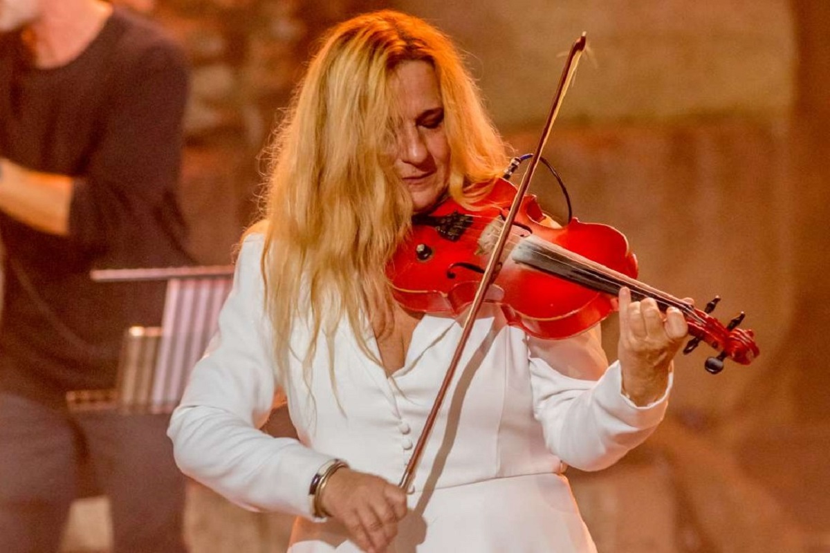 Ευανθία Ρεμπούτσικα, Άρης Δαβαράκης και Γιάννης Κότσιρας συναντιούνται στη σκηνή του Παλλάς