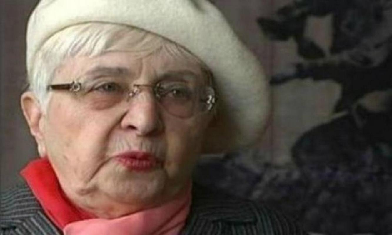 Η «Θεοπούλα» από το Παρά Πέντε σε guest star εμφάνιση στο βιντεοκλίπ του τραγουδιού «Ferto» του Akyla για την Eurovision – Δείτε το βίντεο