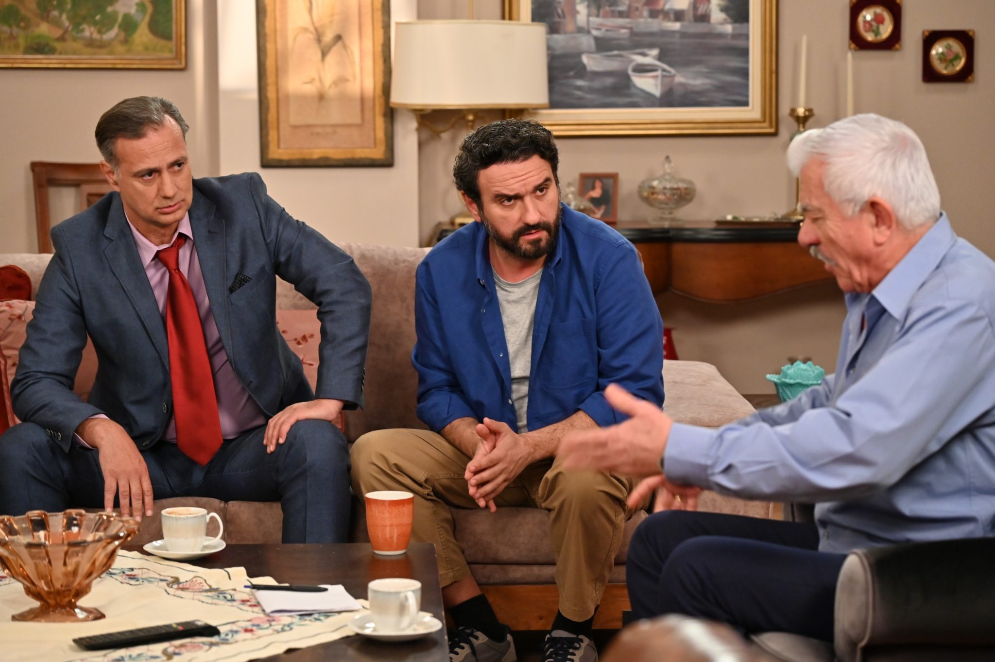 Το σόι σου: Τεχνητή νοημοσύνη και εκλογές τρελαίνουν Τριαντάφυλλους και Χαμπέους