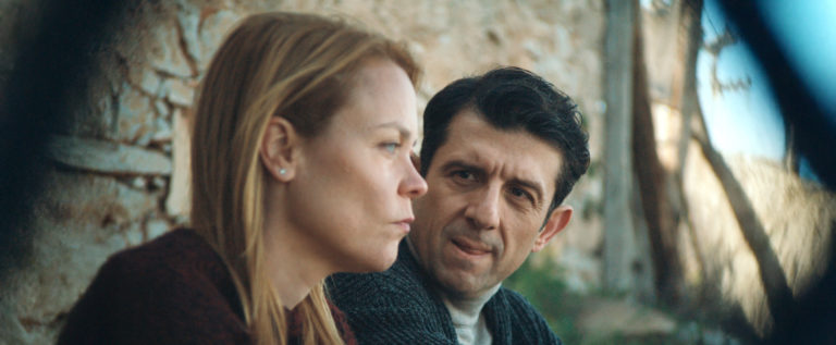 «Το Τελευταίο Νησί»: Ο Σταμάτης αποκαλύπτει στη Μαρία τις σκοτεινές ιστορίες που στοιχειώνουν το σπίτι της