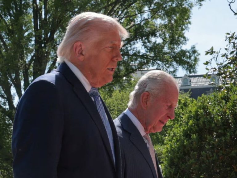 Τραμπ Κάρολος