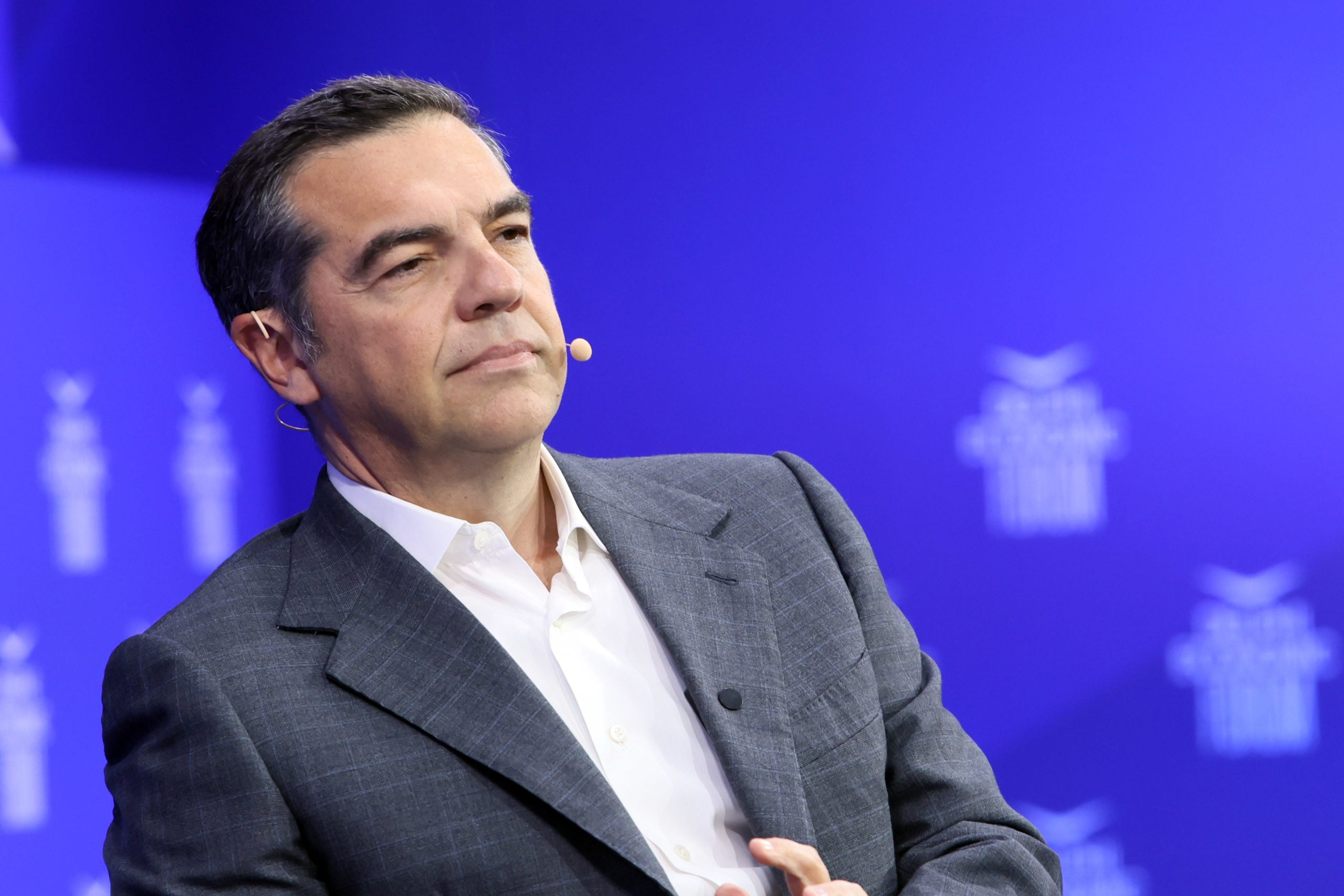 Τσίπρας: Επιστρέφω διότι θεωρώ αναγκαίο να υπάρξουν κανονικότητα και σταθερότητα στον τόπο