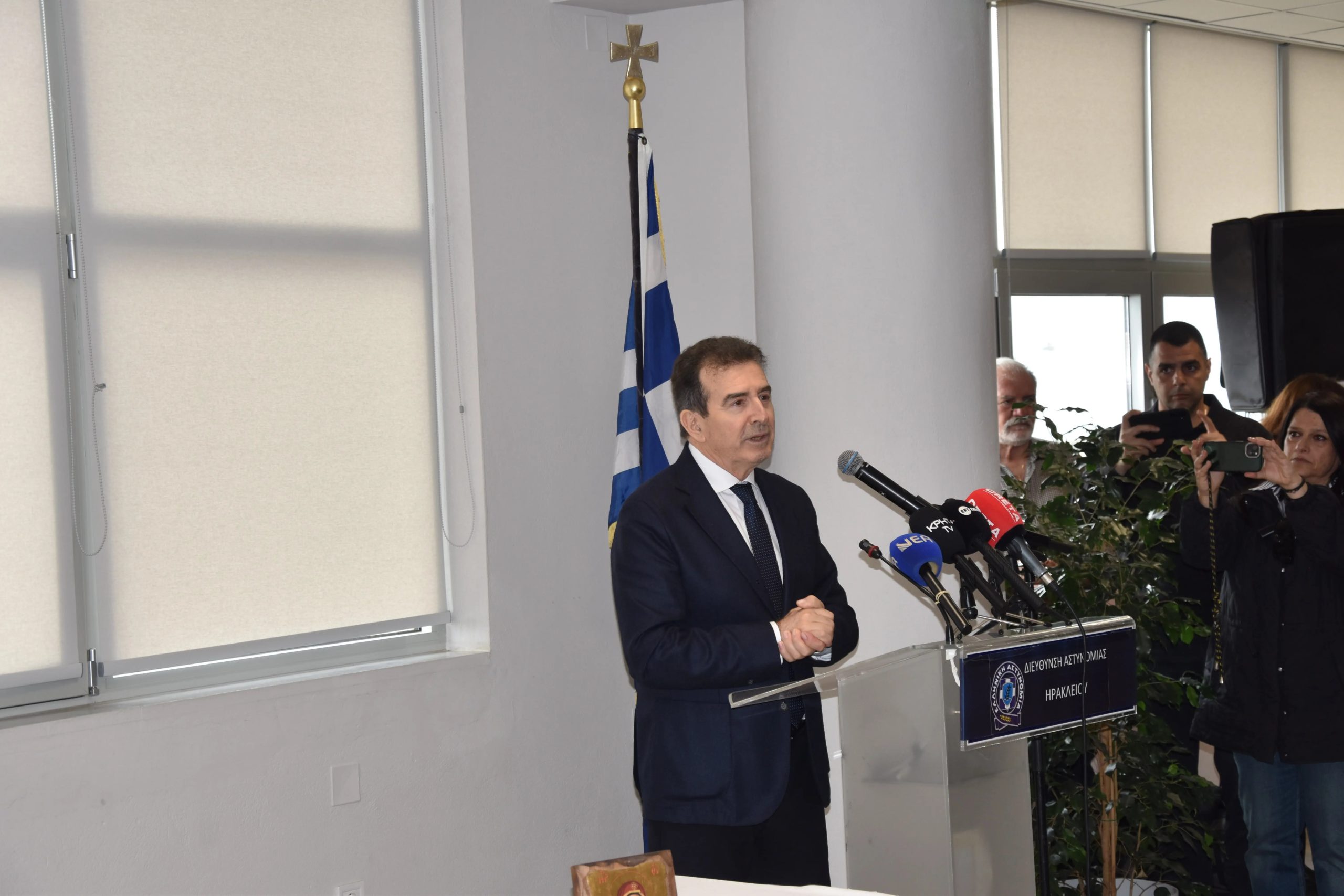 Χρυσοχοΐδης, Κρήτη