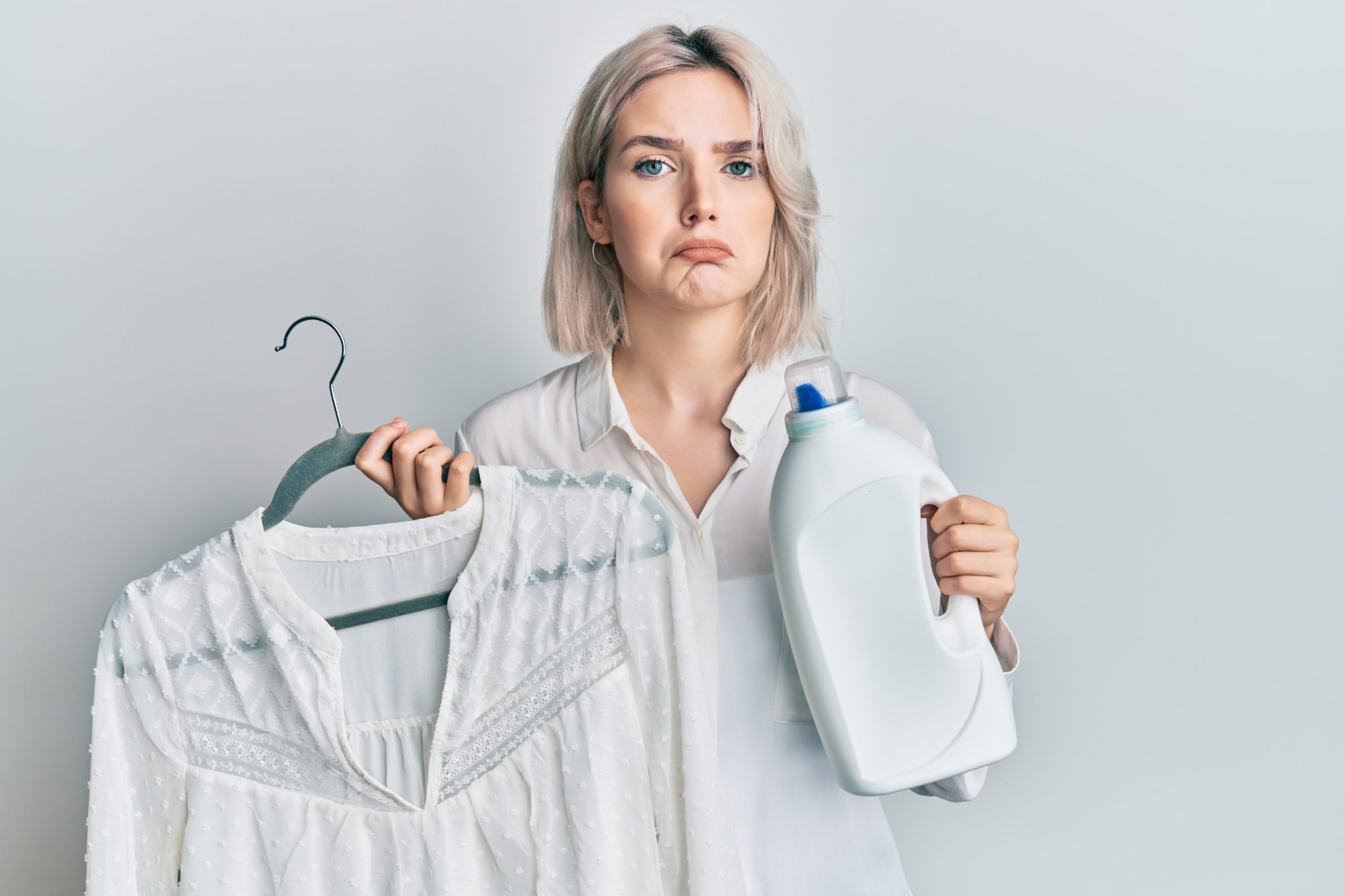 Τα ρούχα δεν θα μυρίζουν άσχημα μετά το πλύσιμο εάν σταματήσετε να κάνετε ένα συνηθισμένο λάθος
