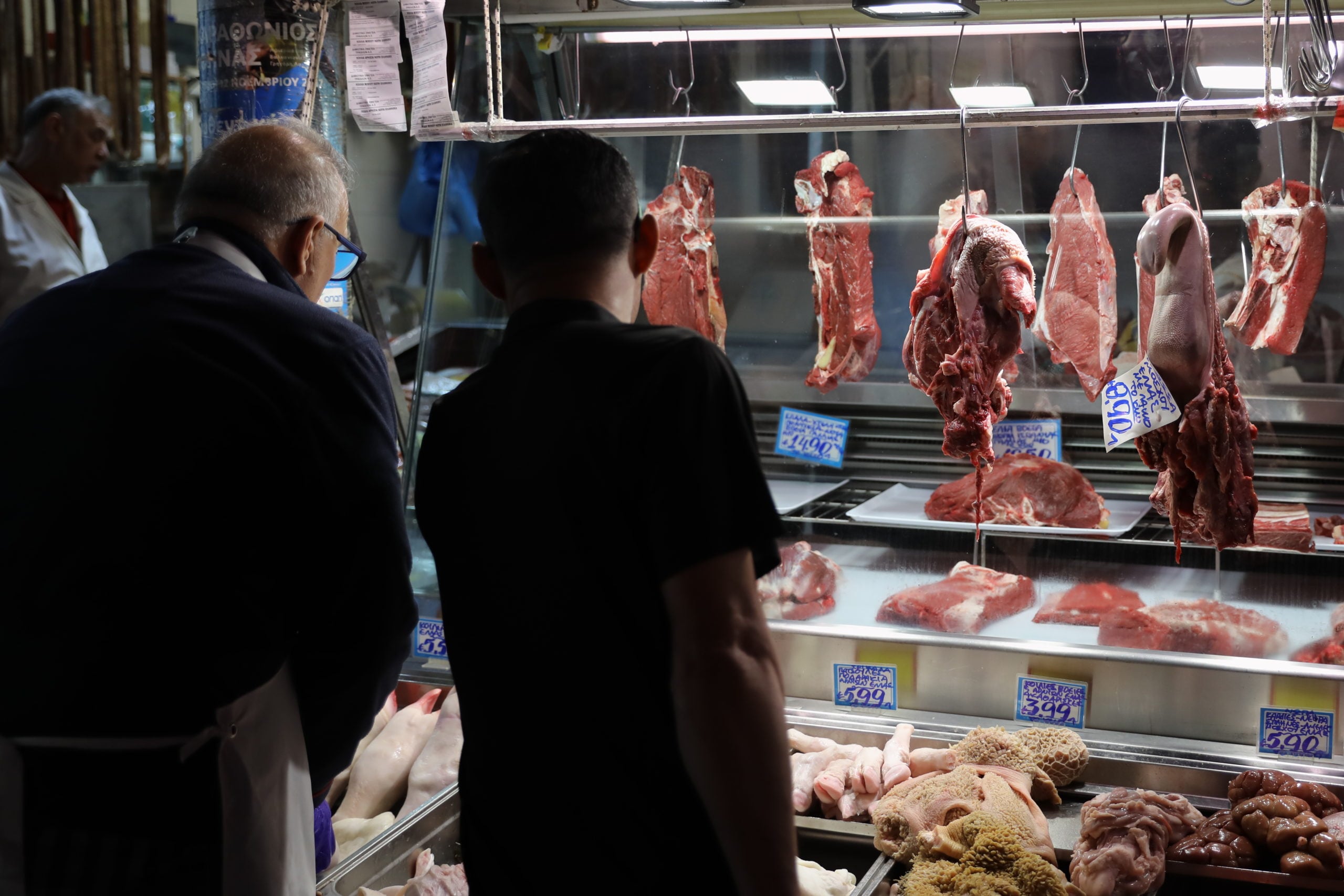 Κρέατα: Πώς διαμορφώνονται οι τιμές σε Βαρβάκειο, κρεοπωλεία, σούπερ μάρκετ – Οι προβλέψεις