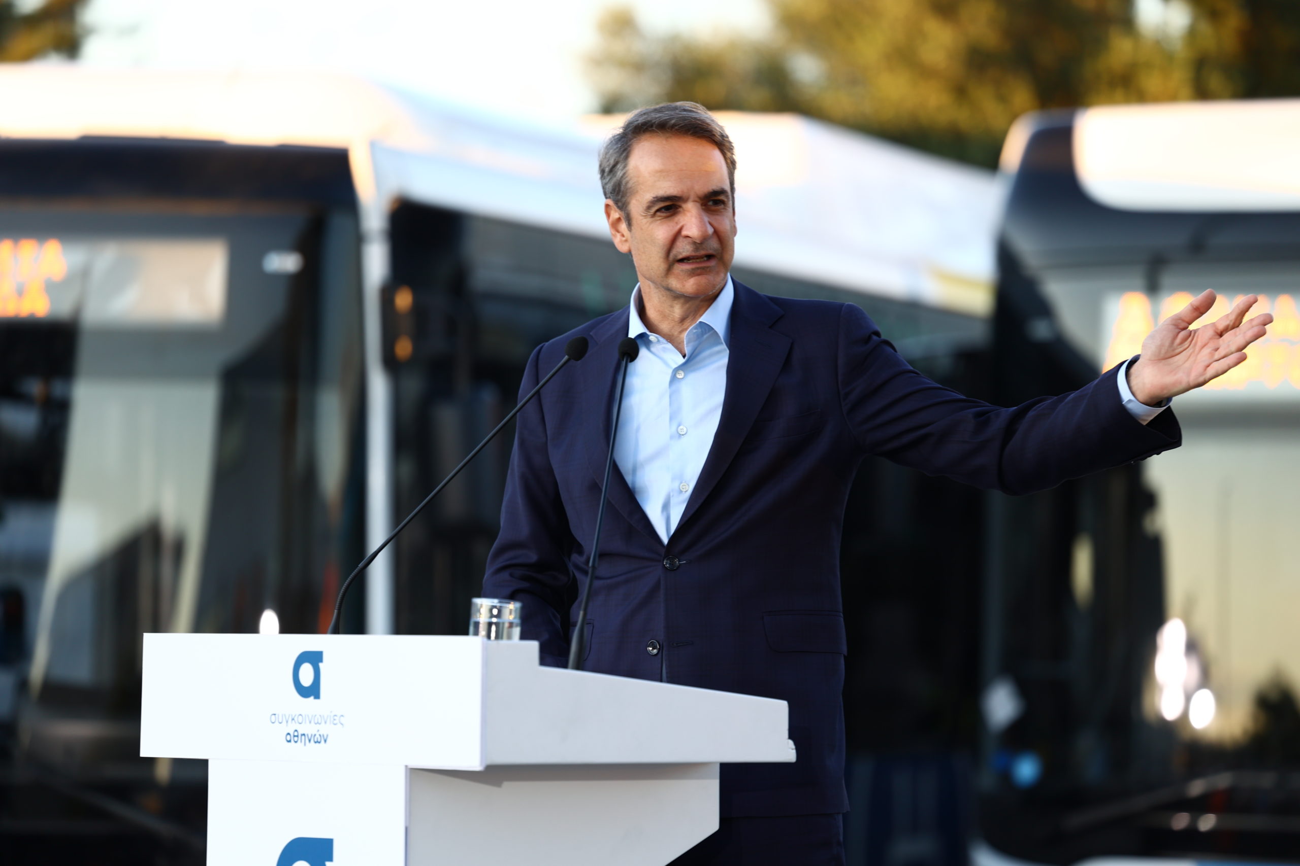 Μητσοτάκης: «Αναβαθμίζουμε τις αστικές συγκοινωνίες – Νέα λεωφορεία, νέοι συρμοί και συλλογικές συμβάσεις» – ΒΙΝΤΕΟ