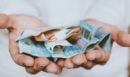 ΜΙΔΑ: Τα επιδόματα και οι εκπτώσεις που θα περνούν από «κόσκινο»