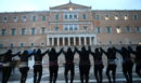 Γενοκτονία των Ποντίων: Ο περήφανος χορός υπό βροχή στο Σύνταγμα – Συγκινητικές στιγμές στις εκδηλώσεις μνήμης