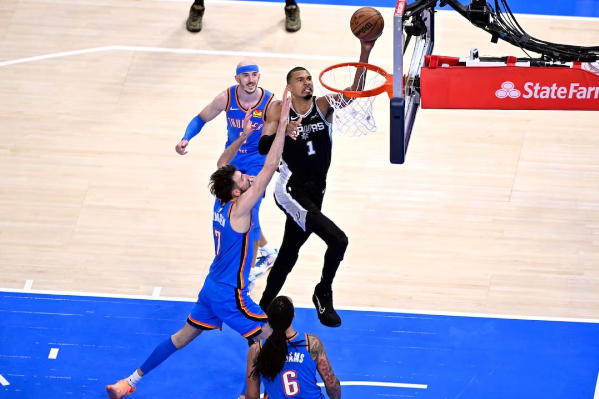 NBA: Ο Γουεμπανιαμά έστειλε τους Σπερς στους Τελικούς – «Λύγισε» η Οκλαχόμα στο θρίλερ του Game 7