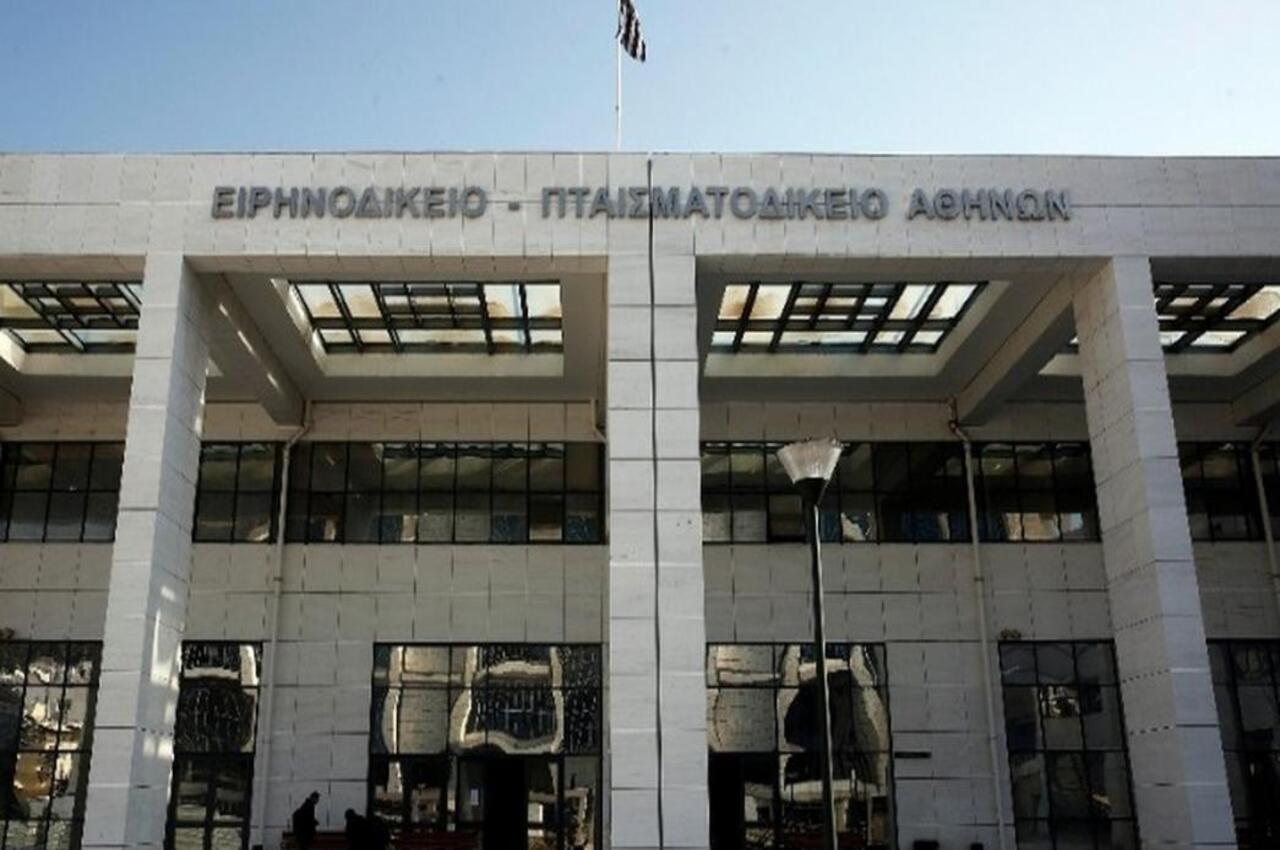 Νέα μέτρα ασφαλείας στο πρώην Ειρηνοδικείο: Από τη Δευτέρα σε λειτουργία τα φυλάκια στις εισόδους