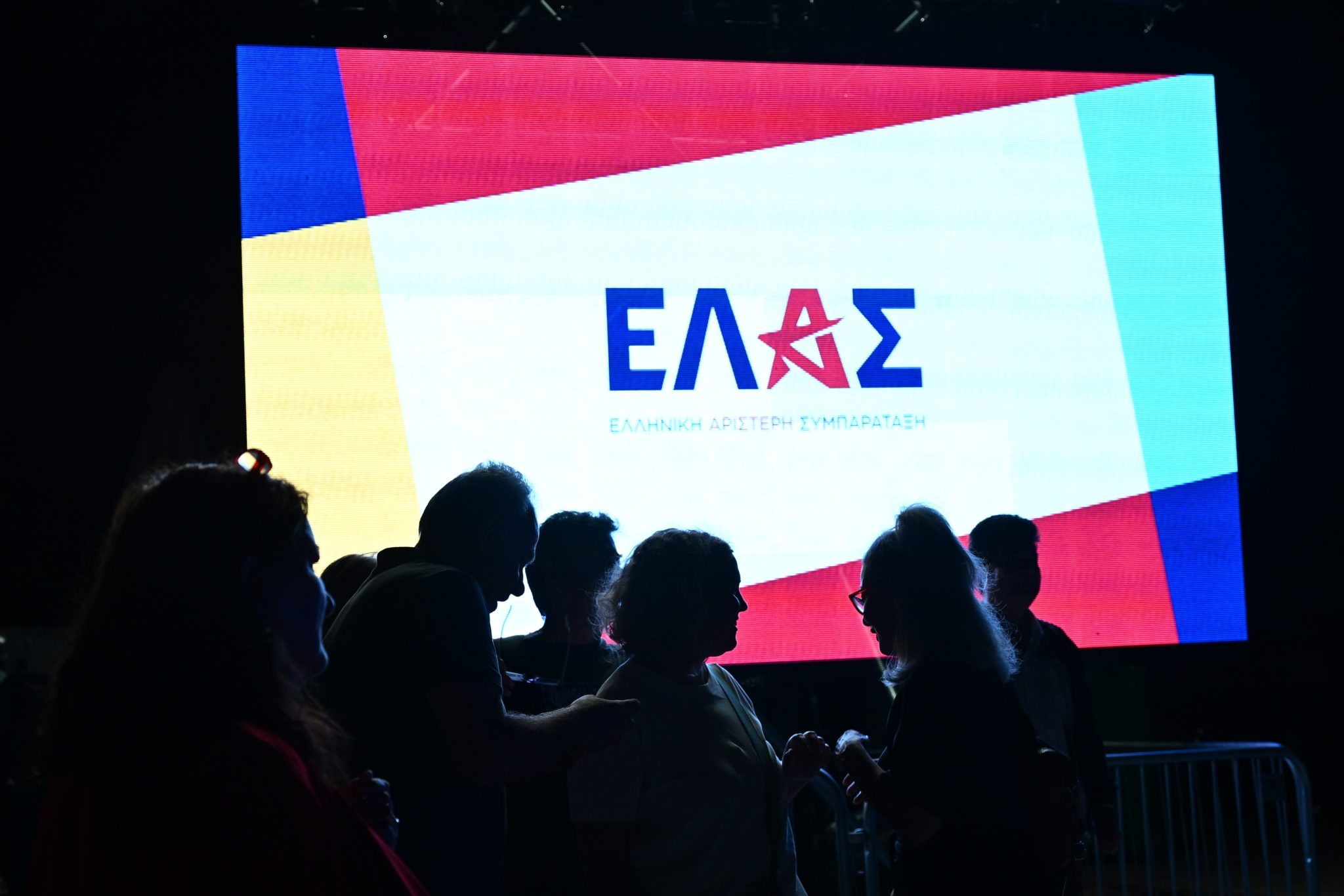 elas