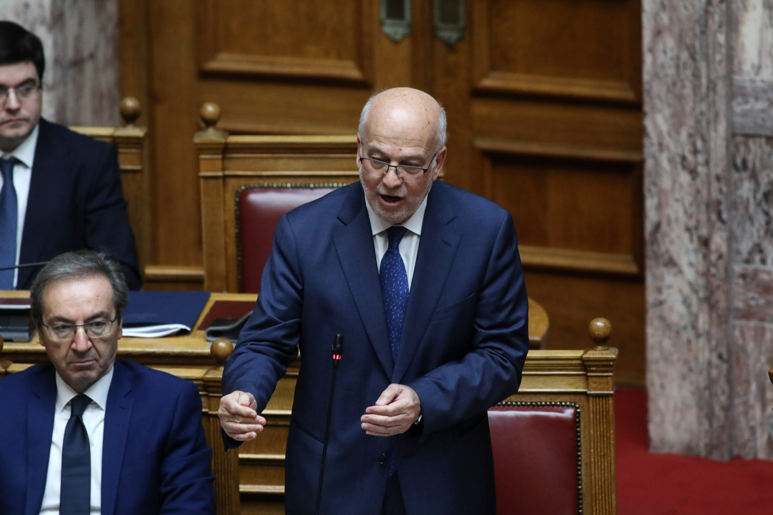 Φλωρίδης: Εφόσον η ΕΥΠ παρακολουθεί νόμιμα, γιατί πρέπει να παρακολουθεί παράνομα τους ίδιους;