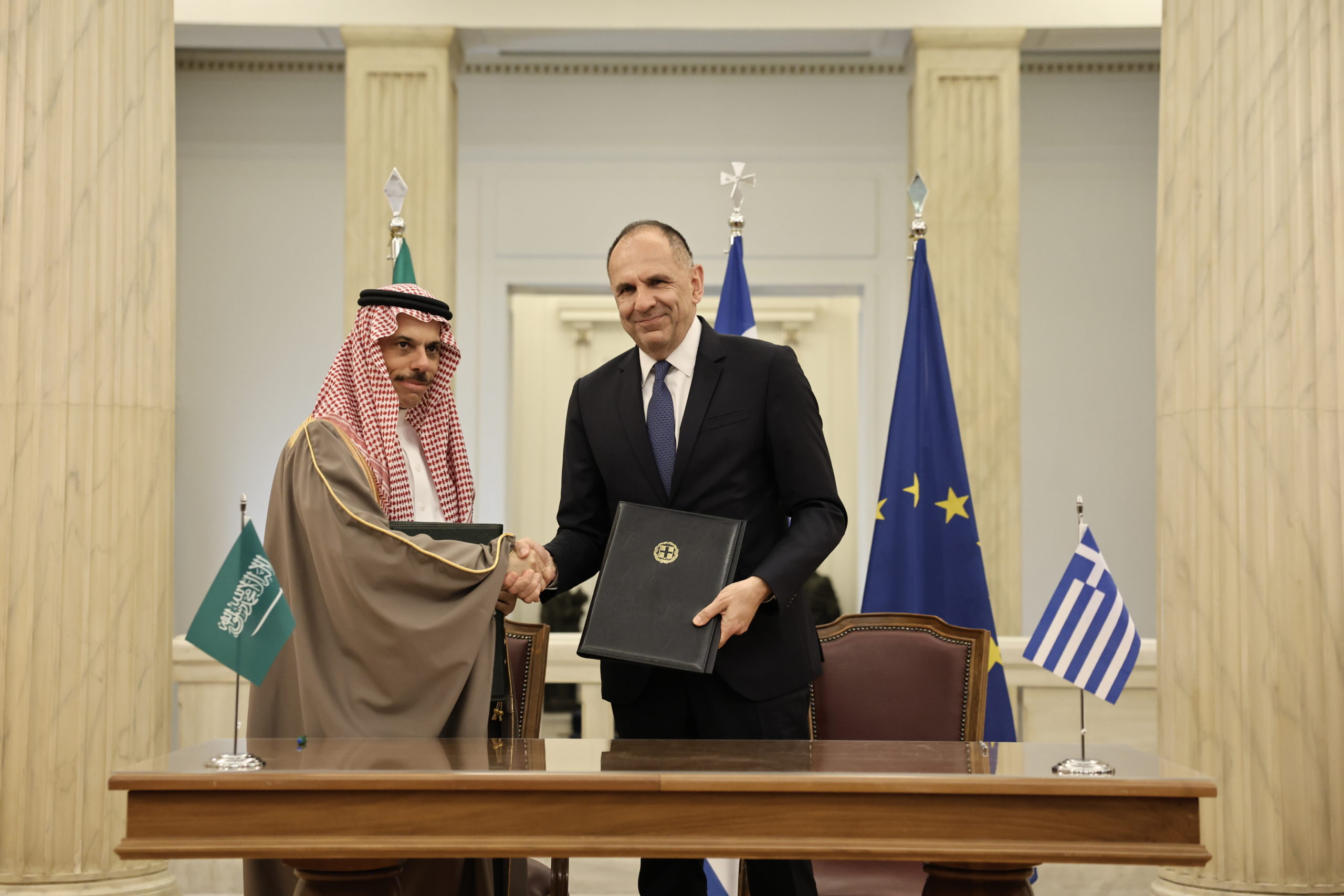 Γιώργος Γεραπετρίτης, Πρίγκιπα Faisal bin Farhan Al Saud