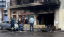 Εμπρηστική επίθεση στη σχολή οδηγών του Δημάρχου Αίγινας