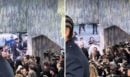 Met Gala 2026: Διαδηλωτής κατά του Μπέζος πήδηξε πάνω από τα κιγκλιδώματα και «εισέβαλε» στο κόκκινο χαλί