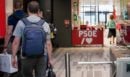 Ισπανία: Έφοδος της αστυνομίας στα γραφεία του κυβερνώντος κόμματος – Στο στόχαστρο ο Σάντσεθ