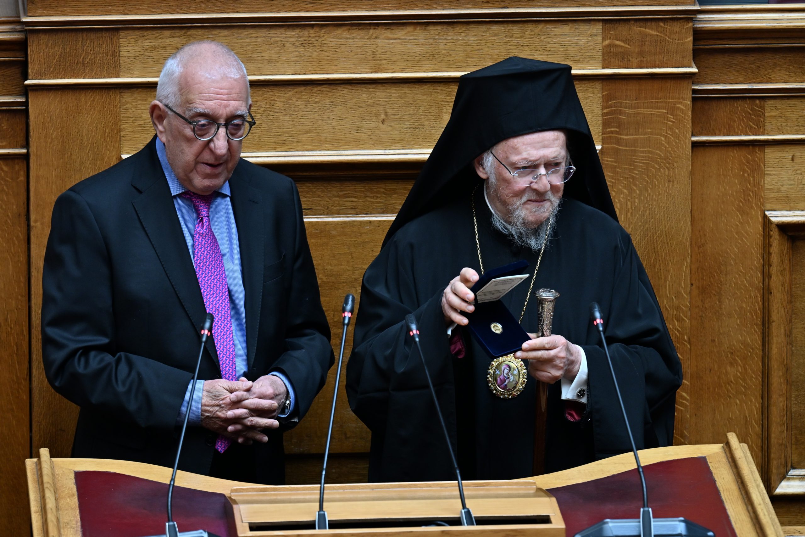 Οικουμενικός Πατριάρχης Βαρθολομαίος, χρυσό μετάλλιο
