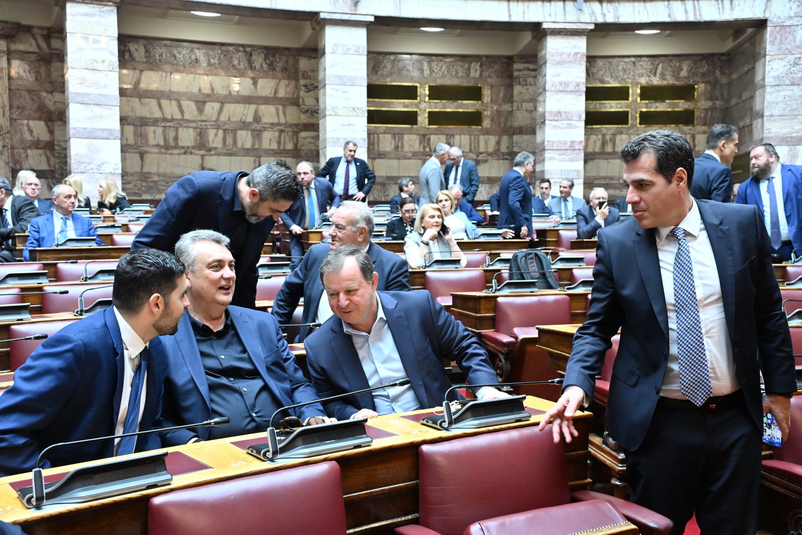 Βουλή, Νέα Δημοκρατία, Συνεδρίαση, ΚΟ