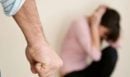 Χανιά: Άγριος ξυλοδαρμός 33χρονης από τον σύζυγό της μπροστά στα ανήλικα παιδιά τους - Της έσπασε και δόντι