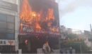 Τραγωδία στην Ινδία: Τουλάχιστον 14 νεκροί από φωτιά σε εμπορικό κτίριο στο Λουκνάου - BINTEO