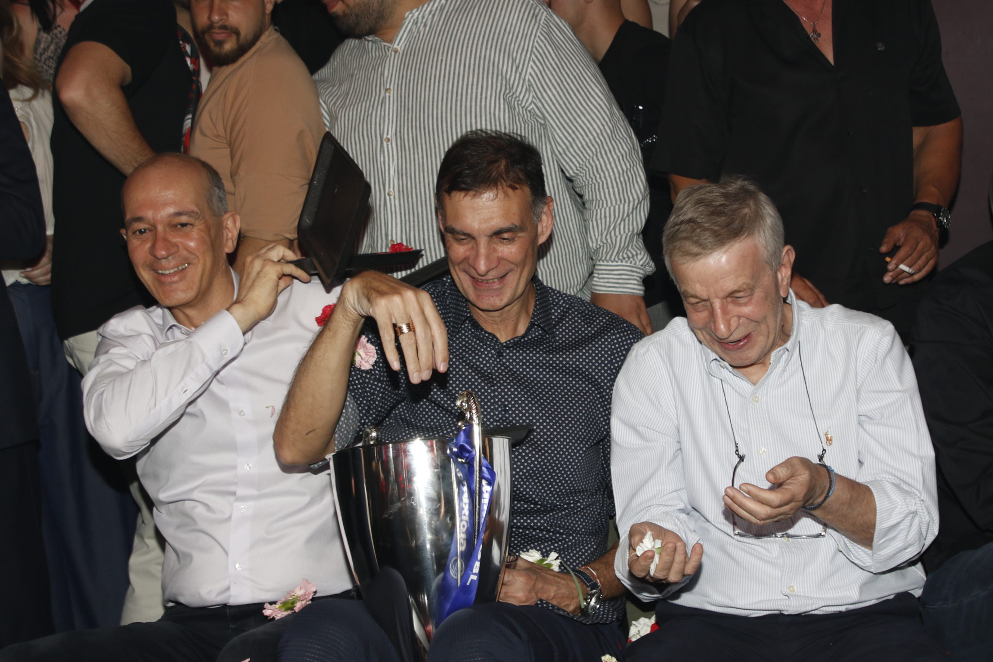 μπουζούκια, Ολυμπιακός