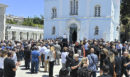 Ανδρέας Μαζαράκης: Συγκίνηση στο τελευταίο «αντίο» του δημοσιογράφου - Με τη σημαία του Αστέρα Εξαρχείων το φέρετρό του