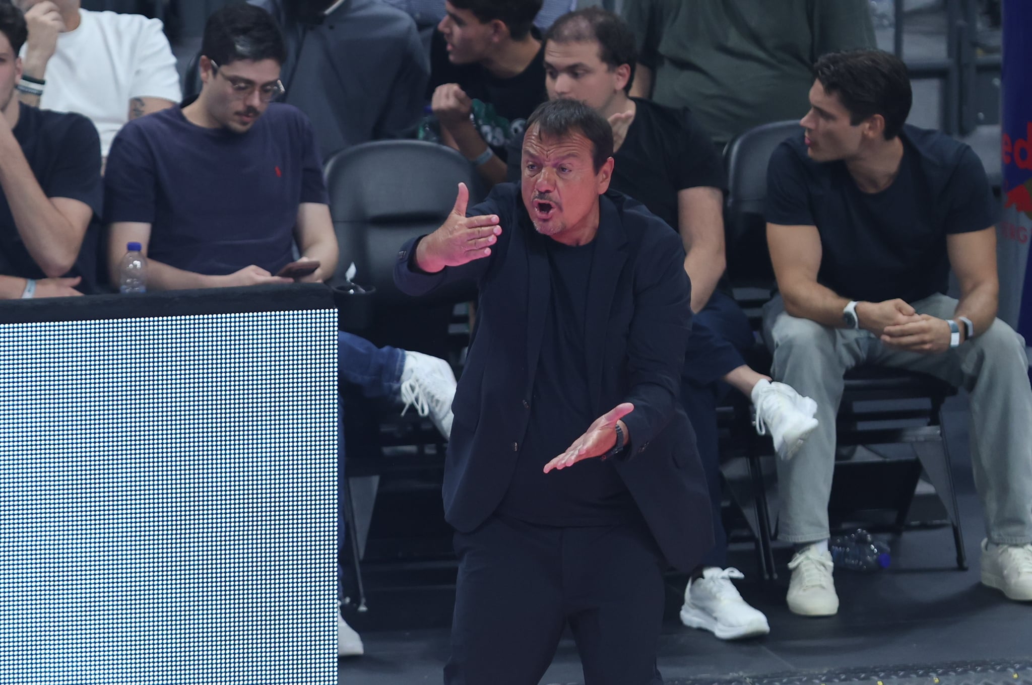 Εργκίν Αταμάν: «Να πάρει τον τίτλο η ομάδα που το αξίζει» – Αφιέρωσε τη νίκη στον Παύλο Γιαννακόπουλο