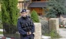 Σοκ στην Τσεχία: Μητέρα κατηγορείται ότι δολοφόνησε το νεογέννητο μωρό της - Έδωσε τα λείψανά του σε σκύλους