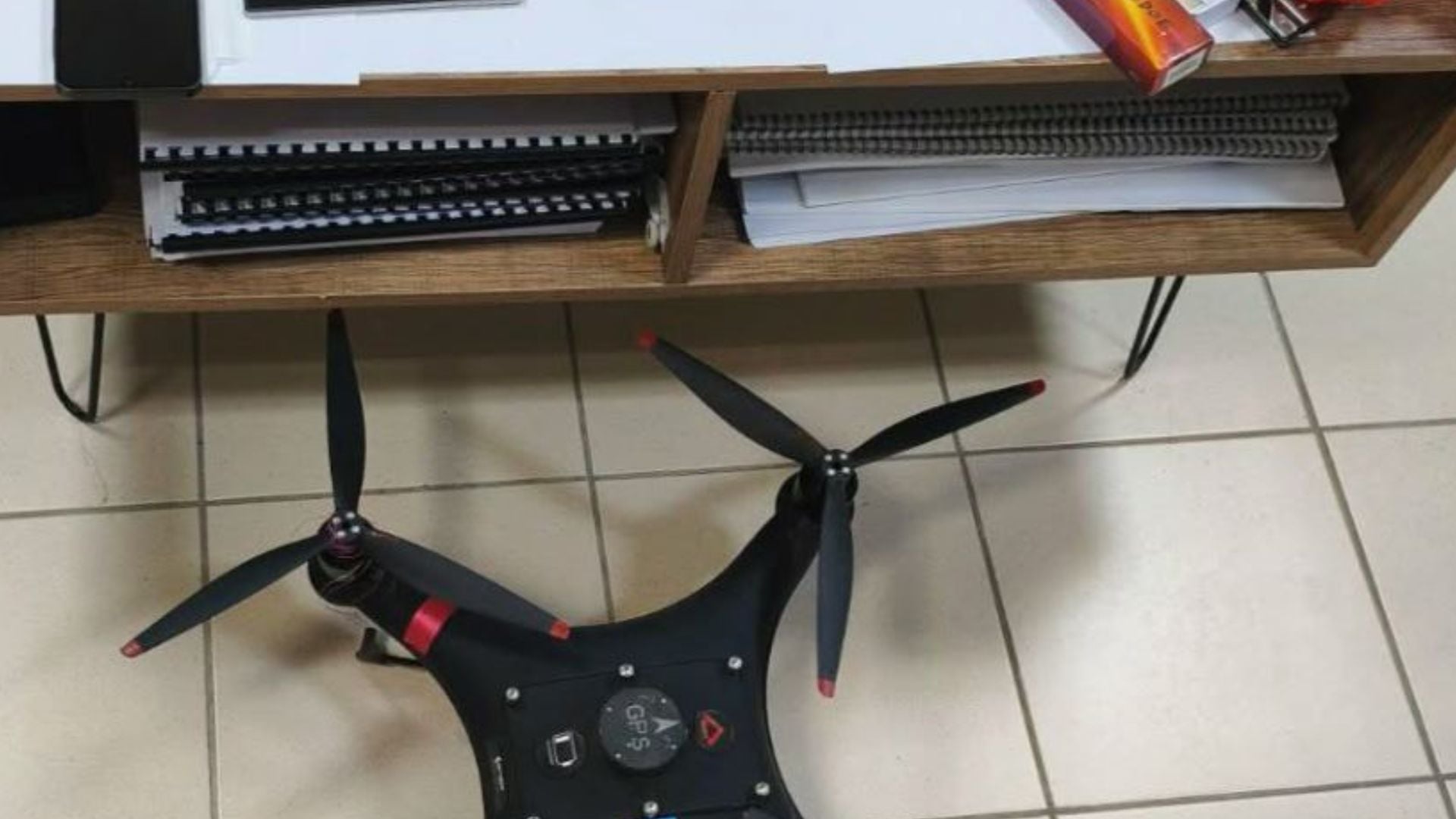 Χανιά: «Ιπτάμενο» δέμα με λάμες και σχοινί αναρρίχησης πάνω 