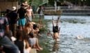 Στο «κόκκινο» η Γαλλία: 13 νεκροί από πνιγμό λόγω του καύσωνα - «Θα χρειαστούμε περισσότερο κλιματισμό»