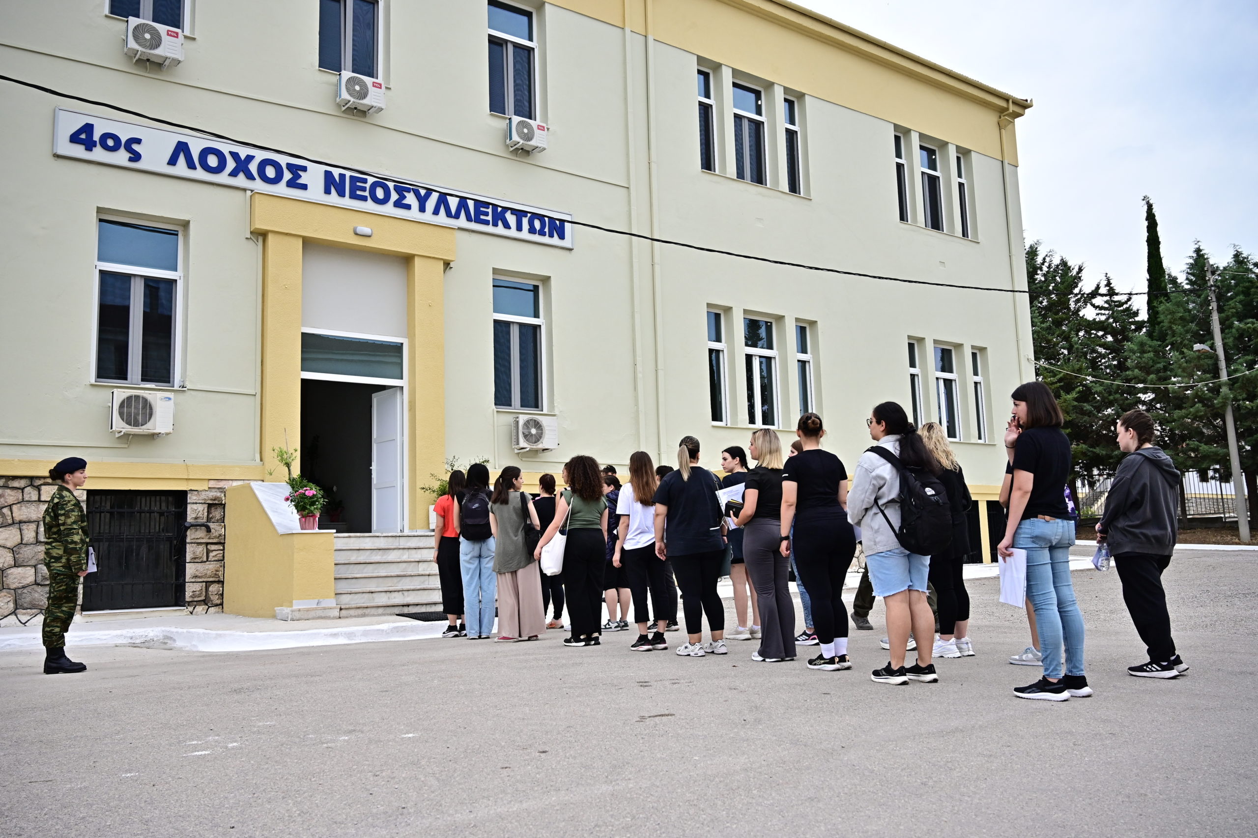 Ένοπλες Δυνάμεις, Στρατός, γυναίκες
