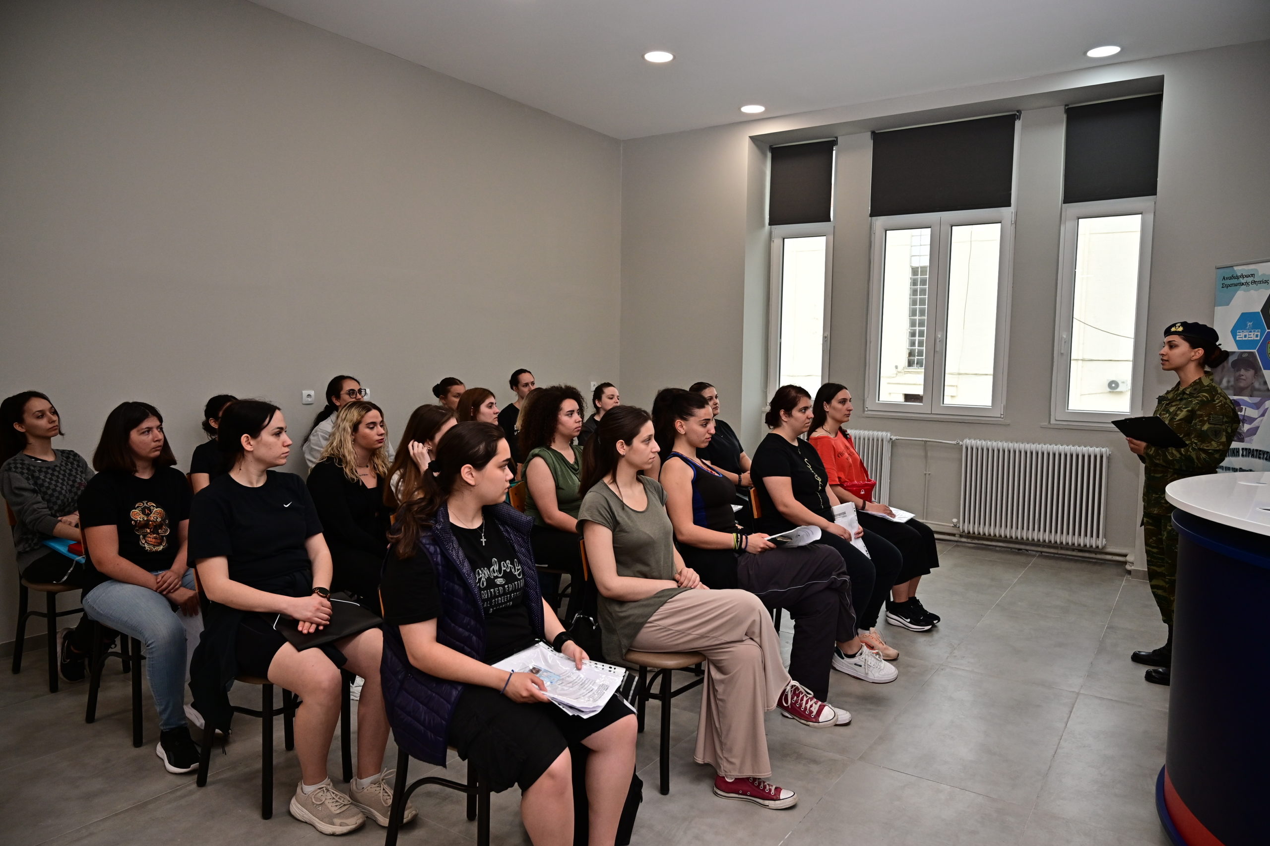 Ένοπλες Δυνάμεις, Στρατός, γυναίκες