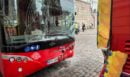 Ελσίνκι: Τουριστικό λεωφορείο κινήθηκε ανεξέλεγκτα χωρίς οδηγό και παρέσυρε πεζή – Σοβαρά τραυματισμένη γυναίκα
