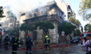 Ντοκουμέντα από τη φωτιά που ξέσπασε στην Καλλιθέα - H στιγμή της πτώσης της 75χρονης από το μπαλκόνι και οι δραματικές περιγραφές