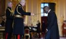 Ίντρις Έλμπα: Χρίστηκε ιππότης από τον βασιλιά Κάρολο – Παραμένει φαβορί για τον ρόλο του Τζέιμς Μποντ